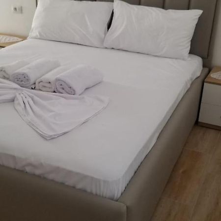 Vila Sita Vlore Luaran gambar